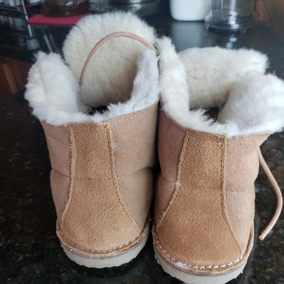 BEEK Penguin Genuine Shearling Bootie Sz11 - Picture 11 of 12